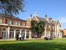 1024px-High_Leigh_Conference_Centre_-_geograph.org_.uk_-_3678842